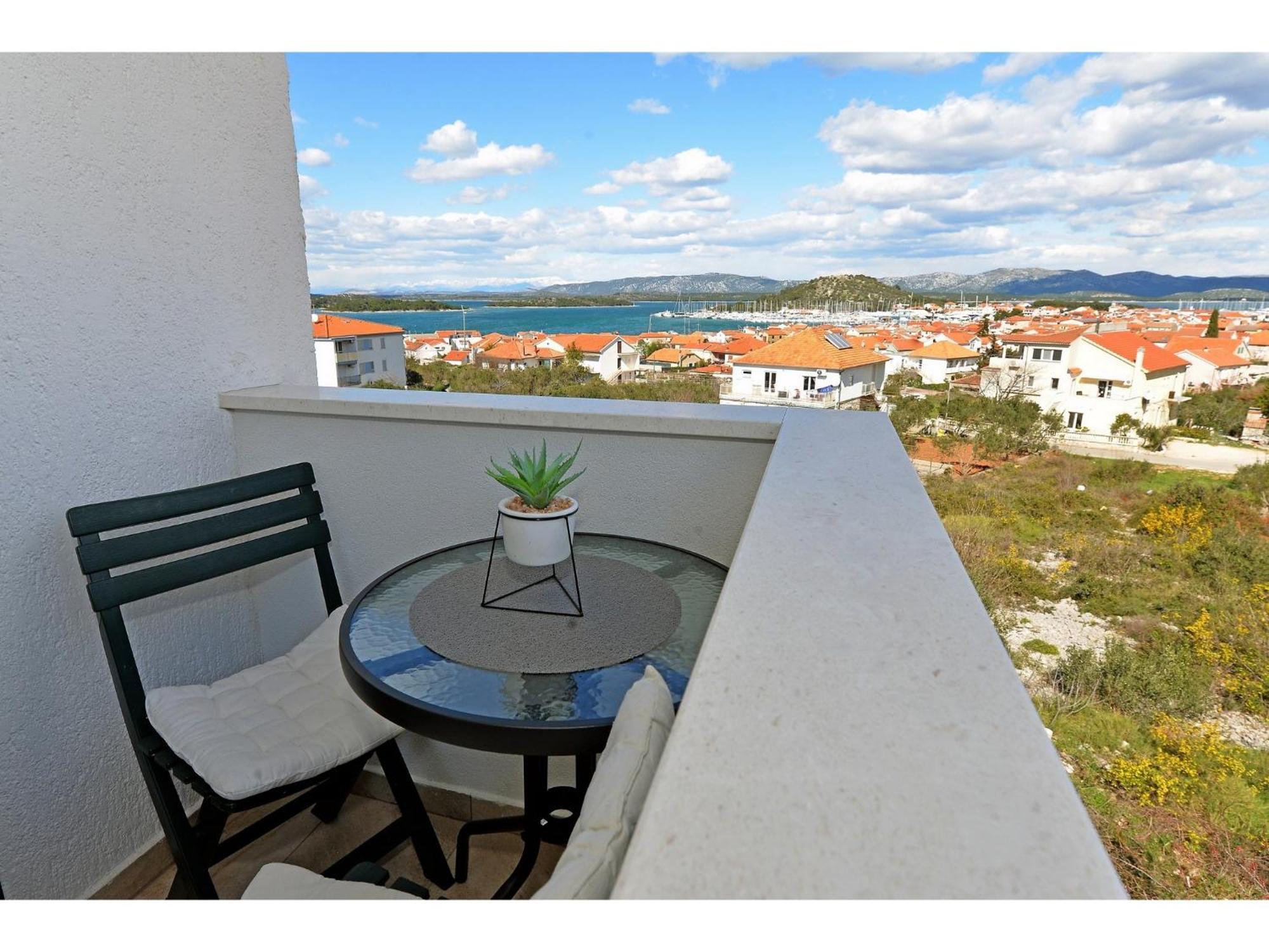 Apartments Kostelic Murter Quarto foto